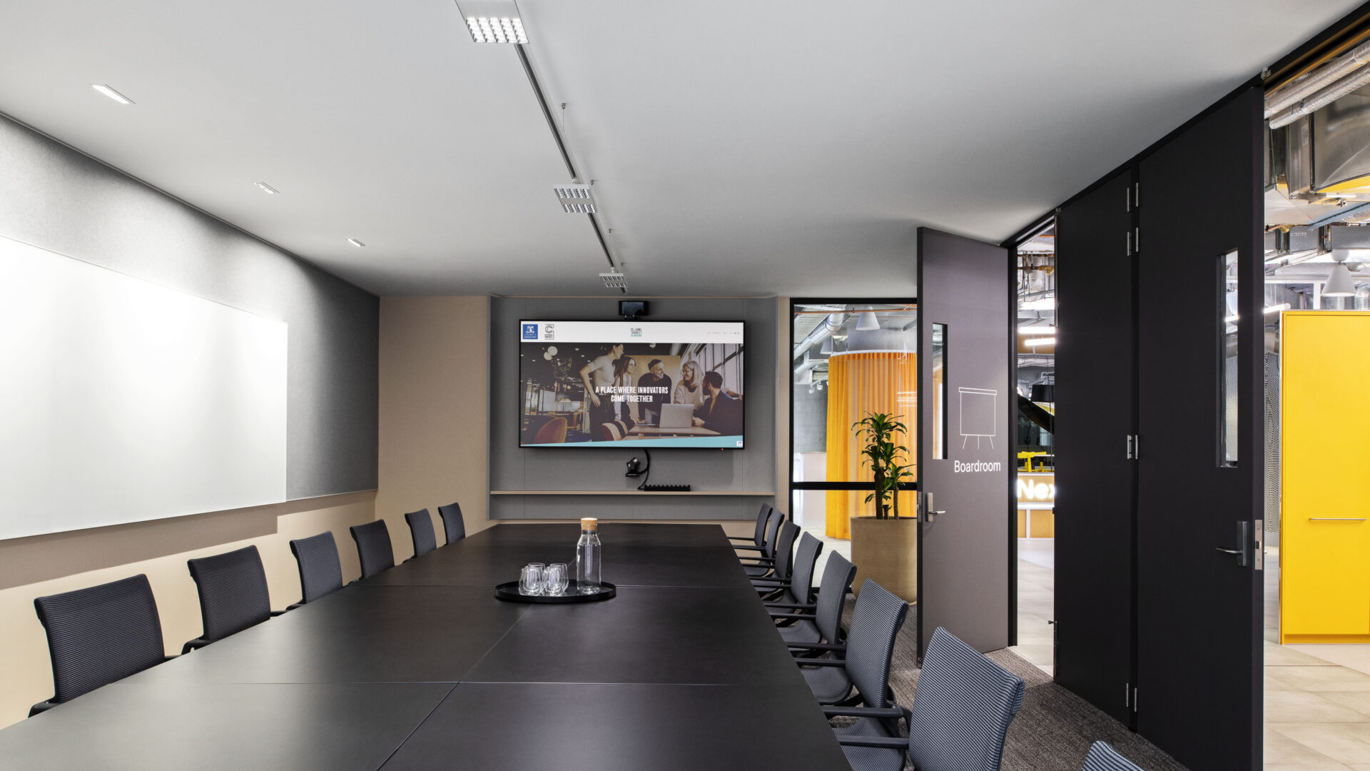 JLL connect 20915 V01 01 LR