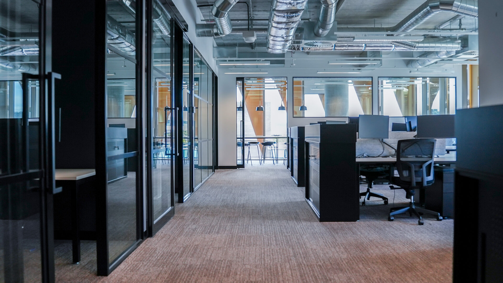 Large Office 4 19x9
